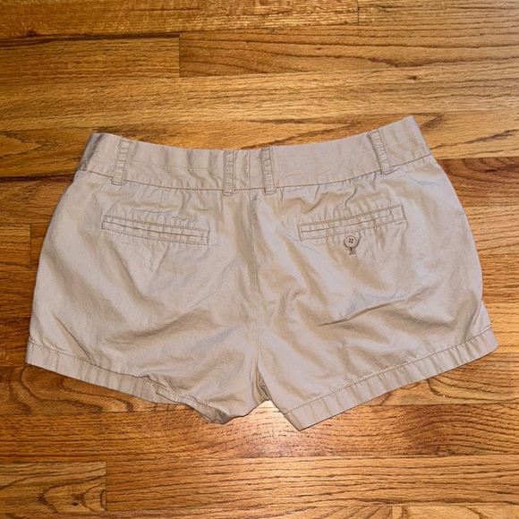 Women's J Crew chino Broken in‎ khaki Shorts size 8 - Picture 5 of 5